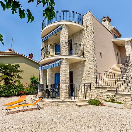 Apartment In Villa Moletto Seaside & Relax - 4 Guests Lovrecica  Exterior photo